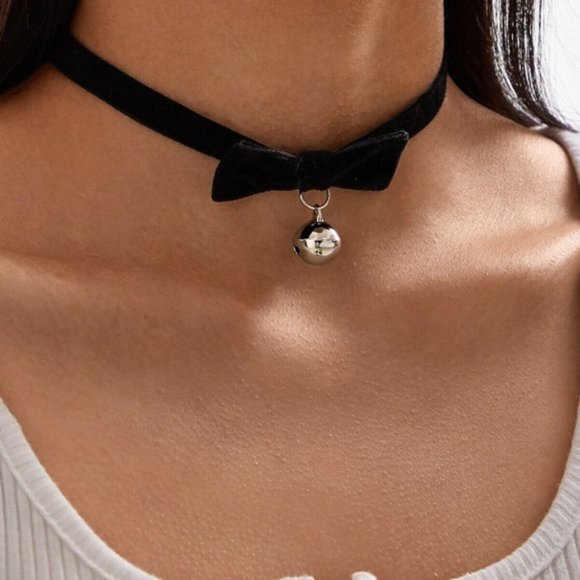 🔥3/30 Black Velvet Silver Bell Kitty Goth Choker - Picture 1 of 4